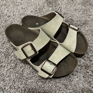 Open toe buckle sandals SIZE 38